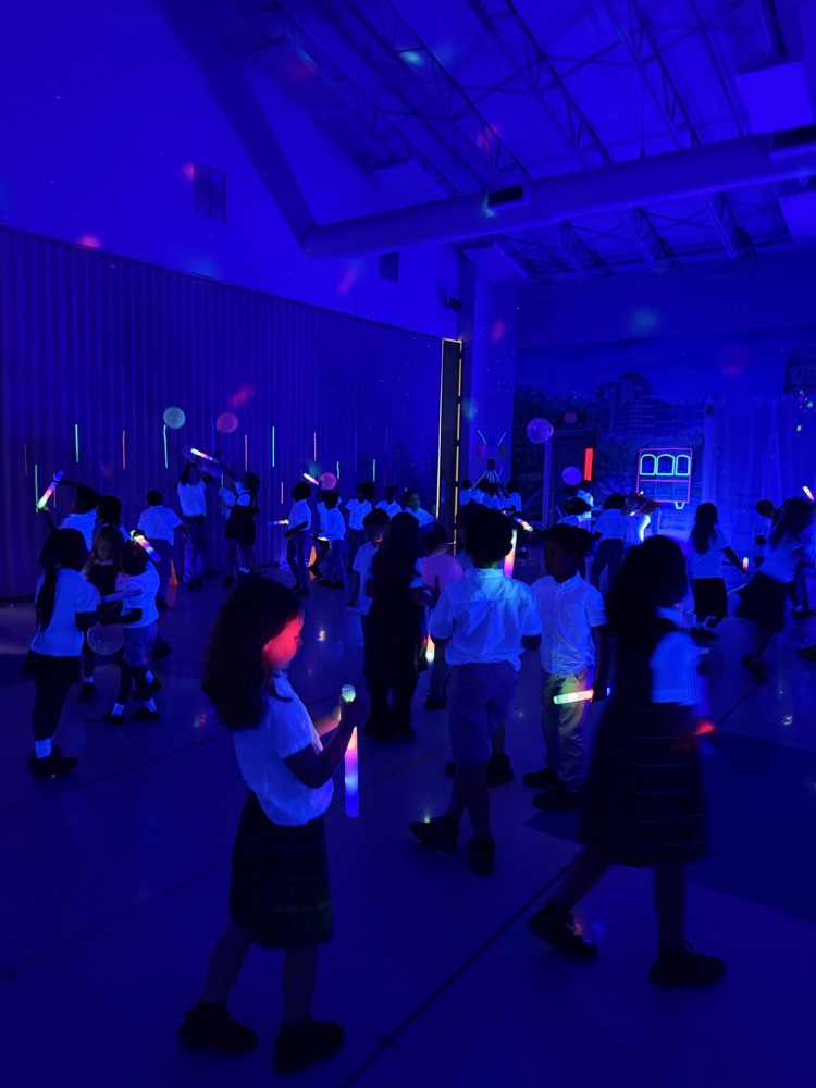 picture from iReady Glow Party celebration 