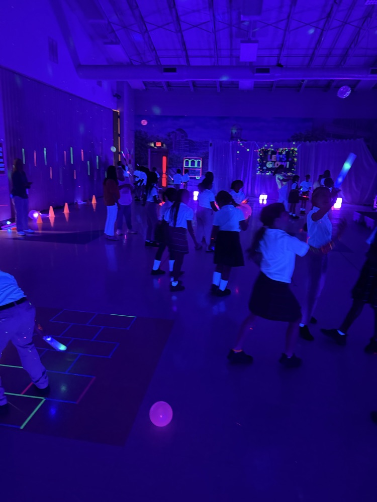 picture from iReady Glow Party celebration 