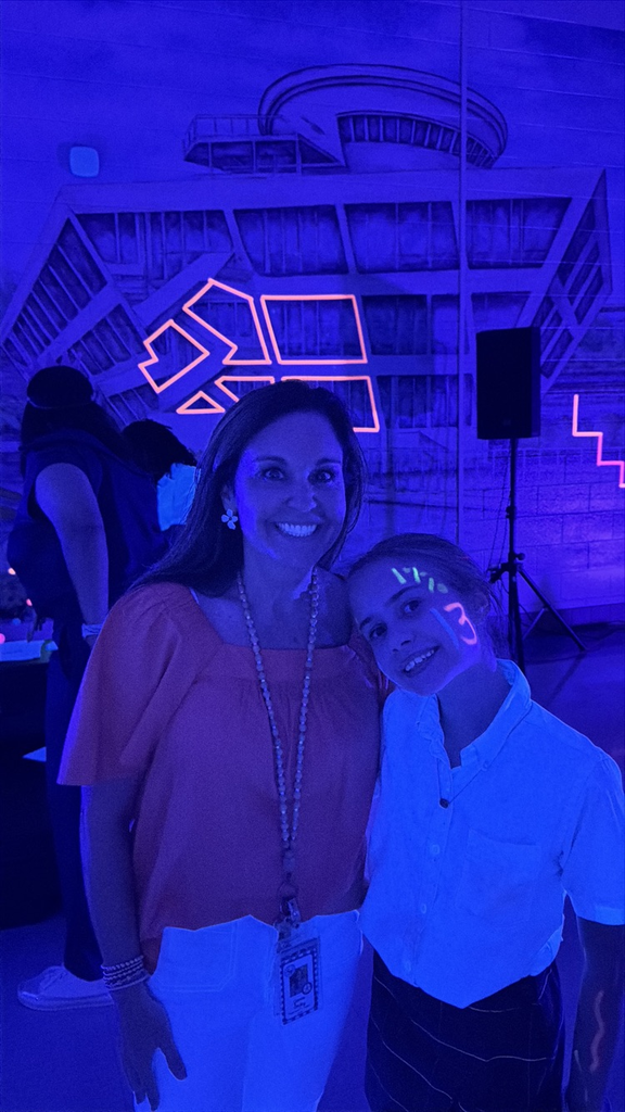 picture from iReady Glow Party celebration 