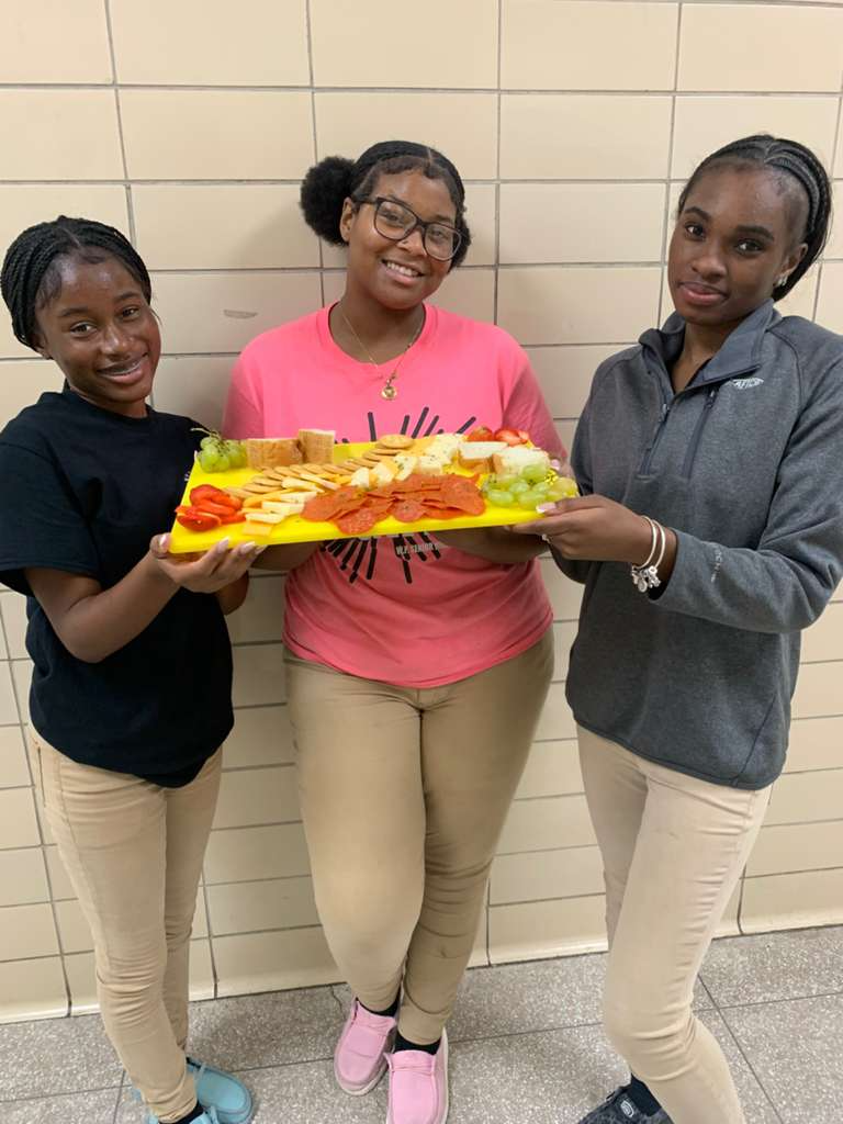 We prepared: 🧀 Charcuterie boards🍅 Bruschetta and 🌽 Three Sisters Soup With Three Sisters Soup students learned how Indigenous peoples grew corn, beans, and squash (the "three sisters") together because each plant supports the others. We connected that idea to our kitchen teams, emphasizing the importance of working together and supporting one another.