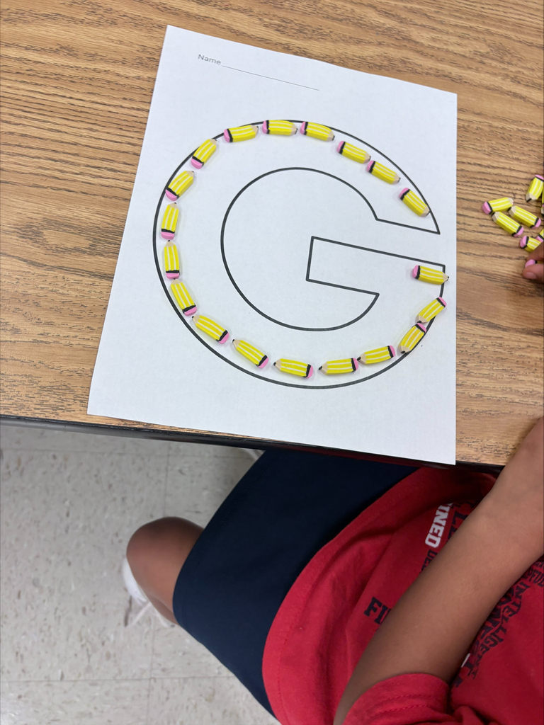 Mrs. Garland's class had fun building letters with colorful manipulatives! We practiced letter formation while working on our fine motor skills.