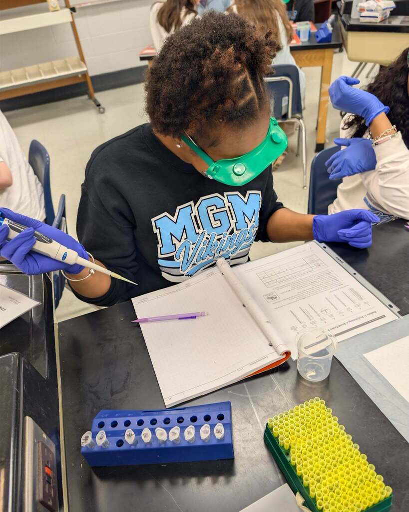 Students investigated a simulated infectious disease outbreak, using contact tracing, bioinformatics, and molecular laboratory techniques to track the spread of the illness, identify the pathogen, and determine the outbreak’s “patient zero.”