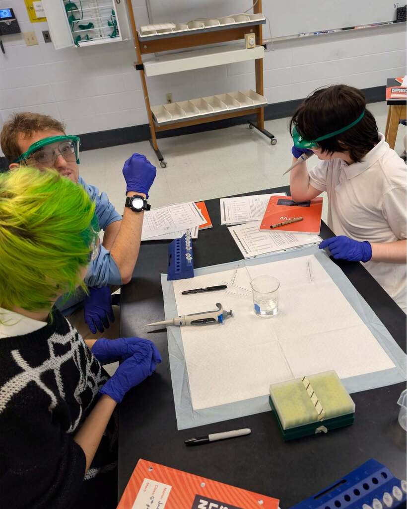Students investigated a simulated infectious disease outbreak, using contact tracing, bioinformatics, and molecular laboratory techniques to track the spread of the illness, identify the pathogen, and determine the outbreak’s “patient zero.”