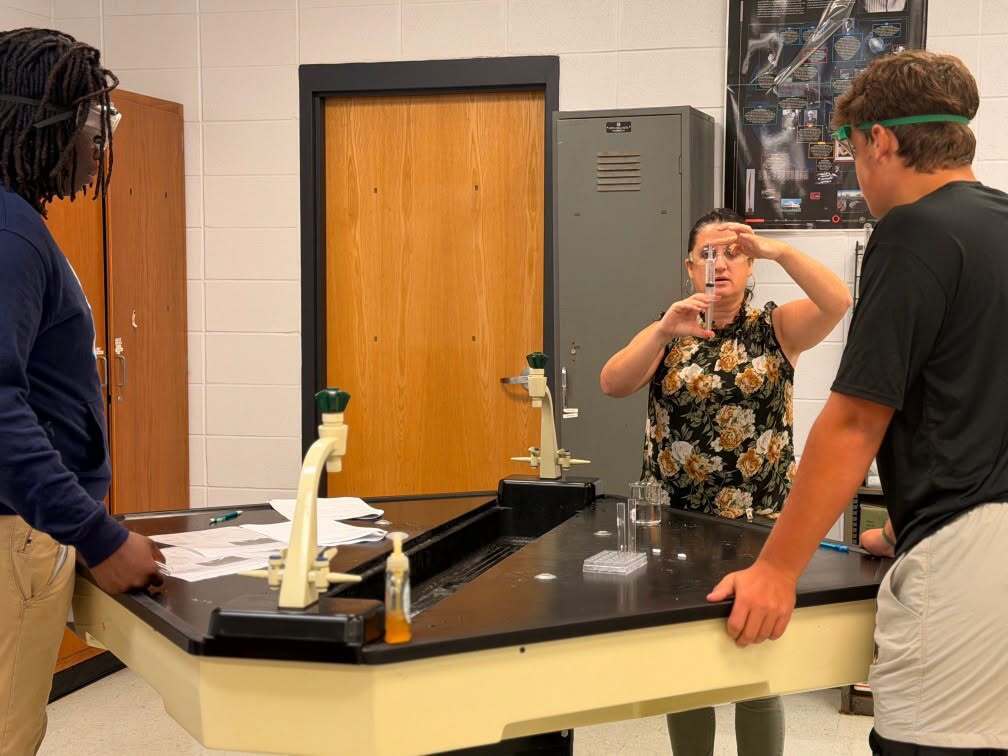 Students in Mrs. Peoples-Williams’ Chemistry class recently participated in an AMSTI lab focused on solubility.