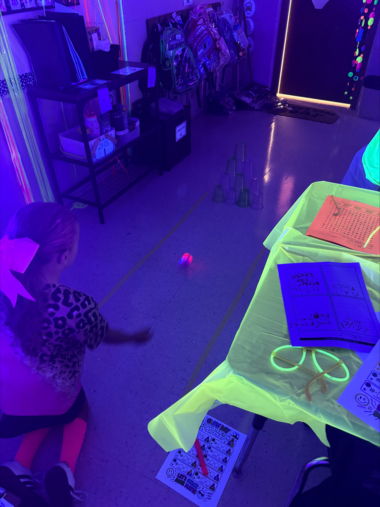 Ms. Weavers 2nd Grade class kicked off homecoming week for neon day and had a glow party! From activities to Cause and Effect, Compare and Contrasts, Words sorts, Write the room, Fact fluency with Tic Tac Toe, Bowling with subtraction 10 facts, and building three digit numbers, these students really made our classroom shine and grow❤️