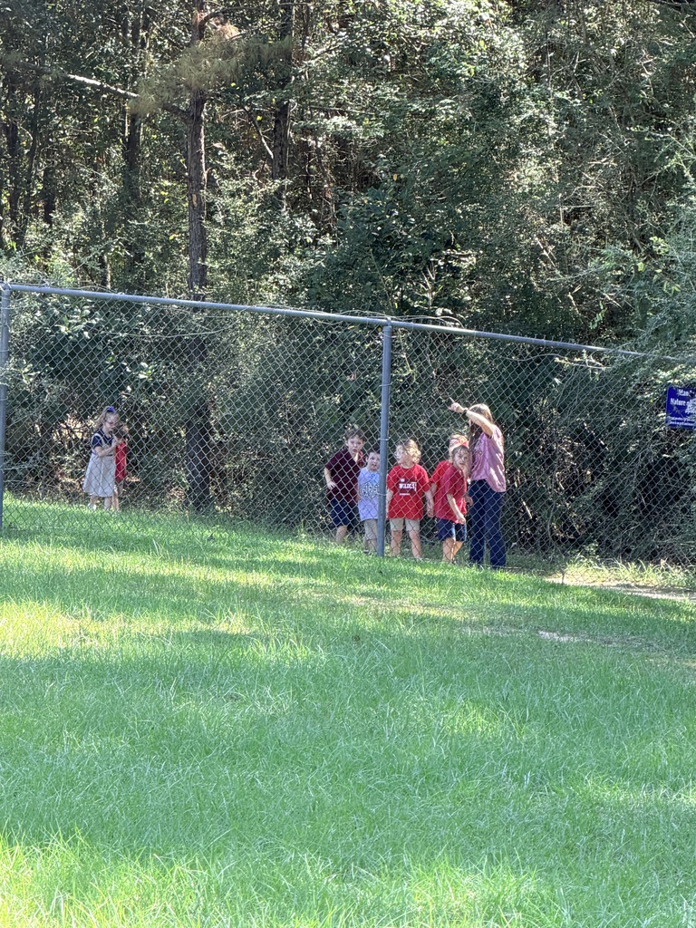 🍂 Learning Outside the Classroom 🍎 We have been busy learning all about seasons, weather, and the different things we can find outside! Today, we took our learning beyond the classroom and enjoyed a little class field trip to our outdoor classroom. Our students explored nature and used what they found to create their very own nature hats while enjoying this beautiful fall weather! 🍁🌿 We ended our school day with a special Johnny Appleseed Day snack and a fun apple craft! 🍎 There’s nothing better than hands-on learning, fresh air, and making sweet memories together! We had such a fun fall day with our students! 🤎🍂
