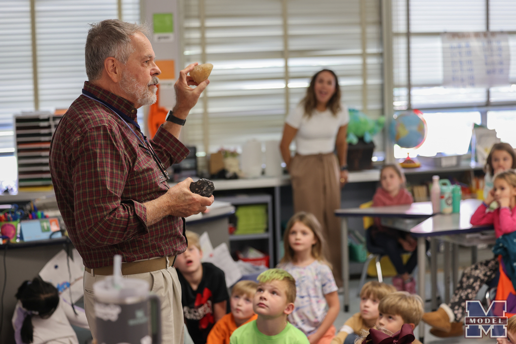 2ndGeologist_social-19