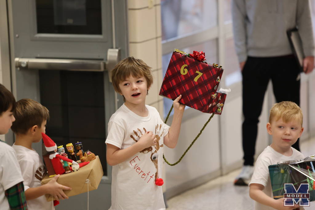 Kindergarten Holiday Traditions Parade