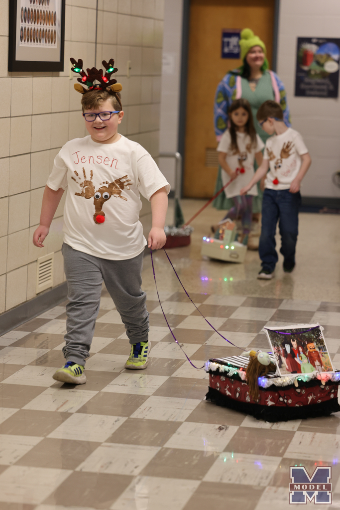 Kindergarten Holiday Traditions Parade