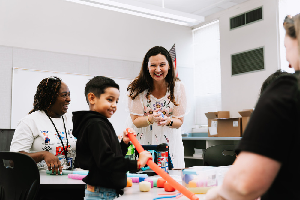Dr. Vanessa Buitrago and Students have fun in first day of school!