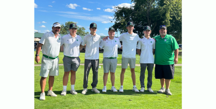 Photo of MHS Golf Team.