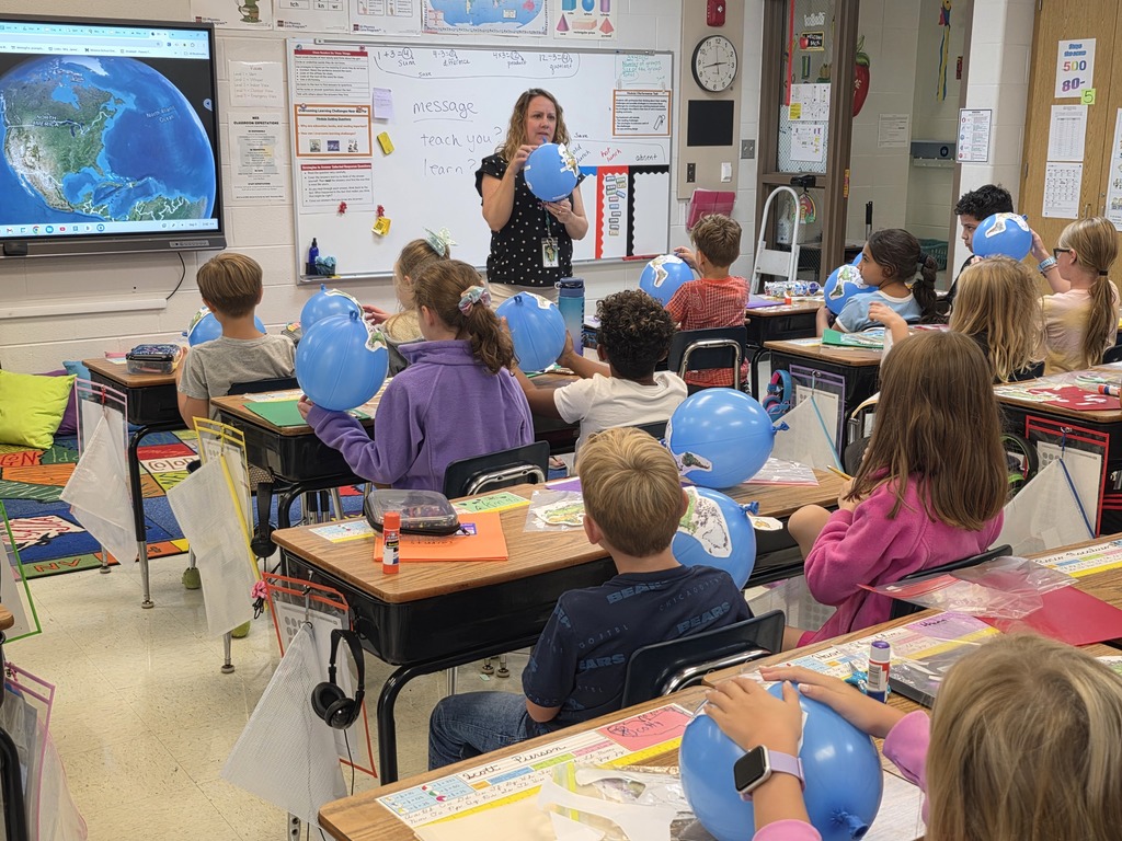 students making 3D globes
