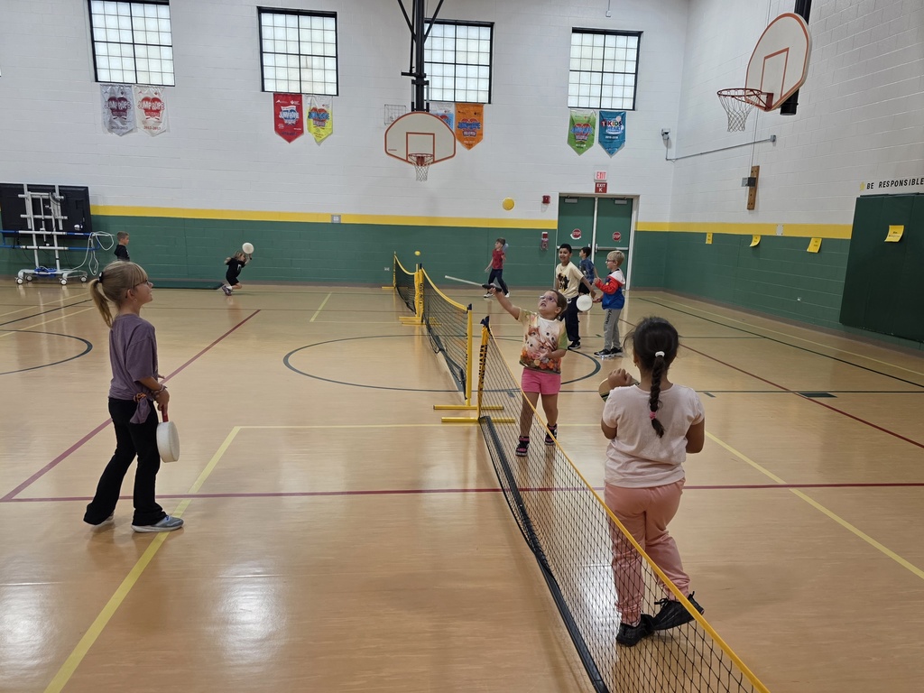 pickleball students