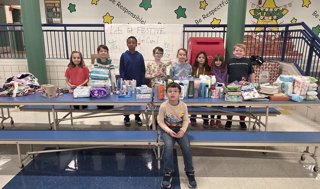 students sorting items for CASA