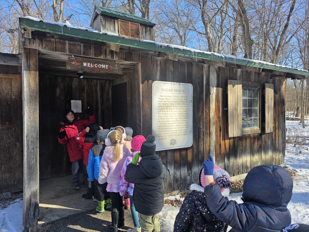 students on pilcher park field trip