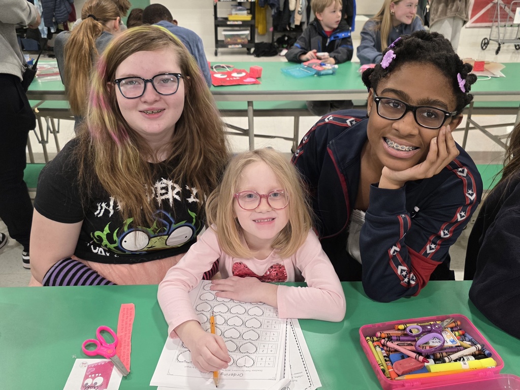 kinderbuddies working together