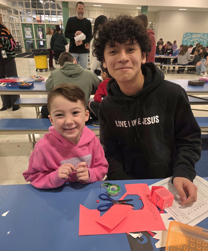 kinderbuddies working together