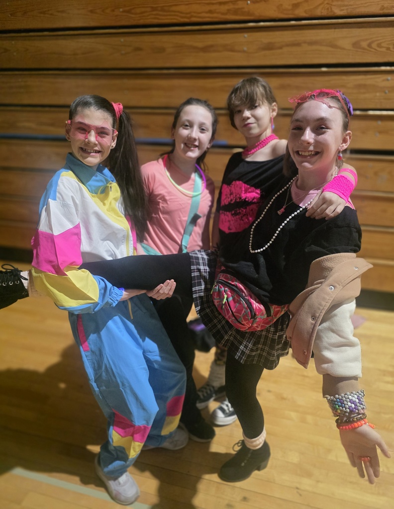 students at the retro vibes party