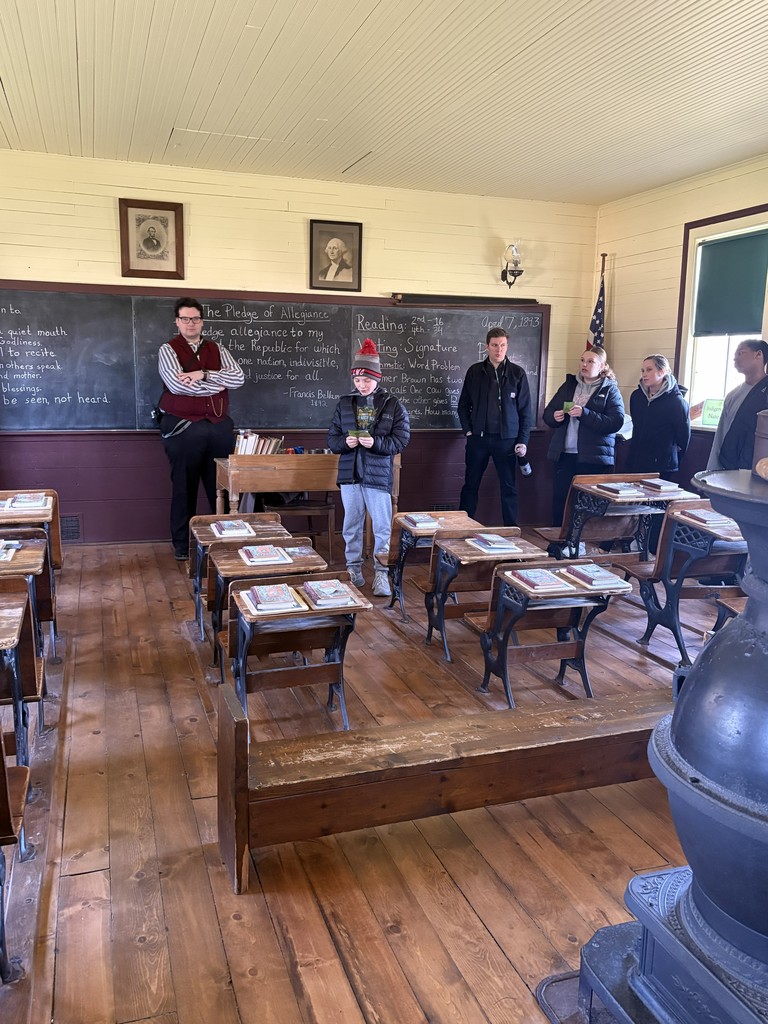 students at naper settlement