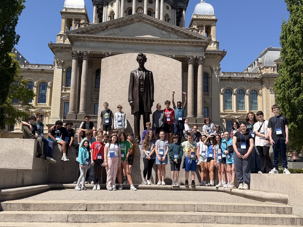 students on trip to springfield