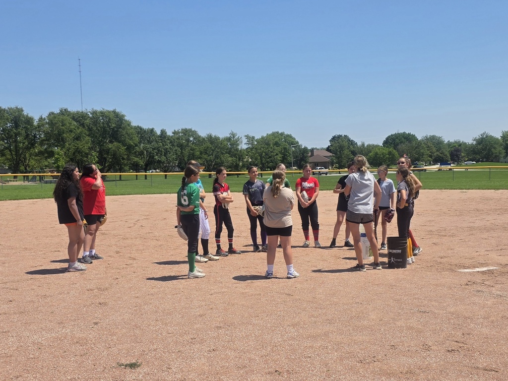 students participating in summer sparks classes