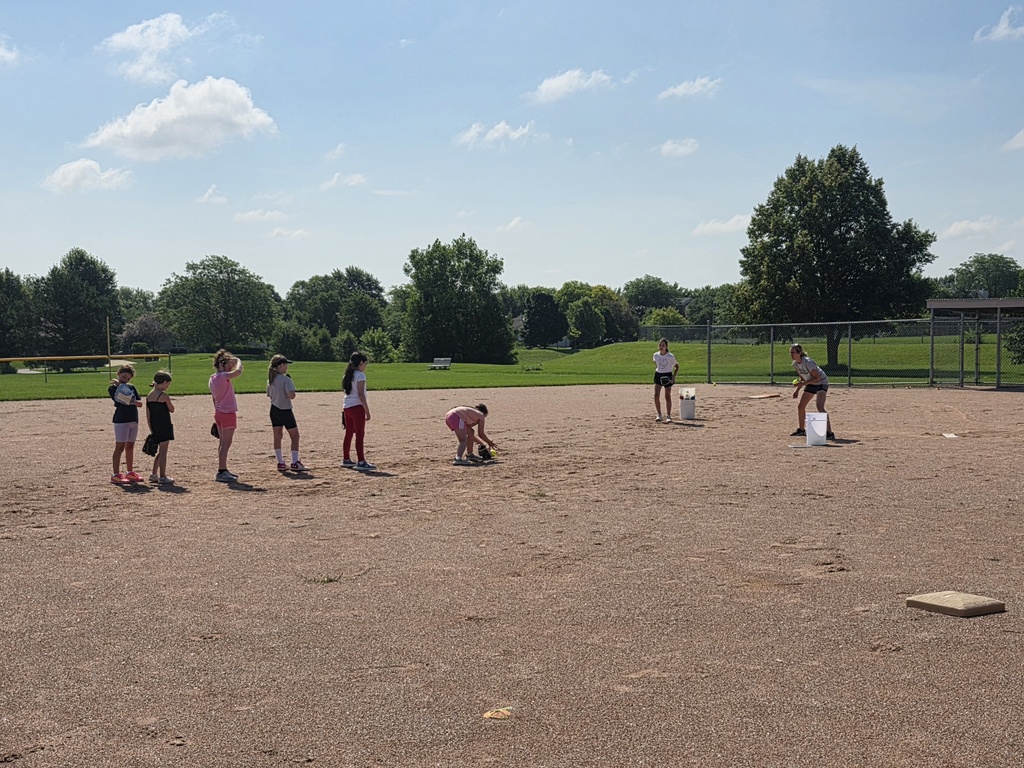 students participating in summer sparks classes