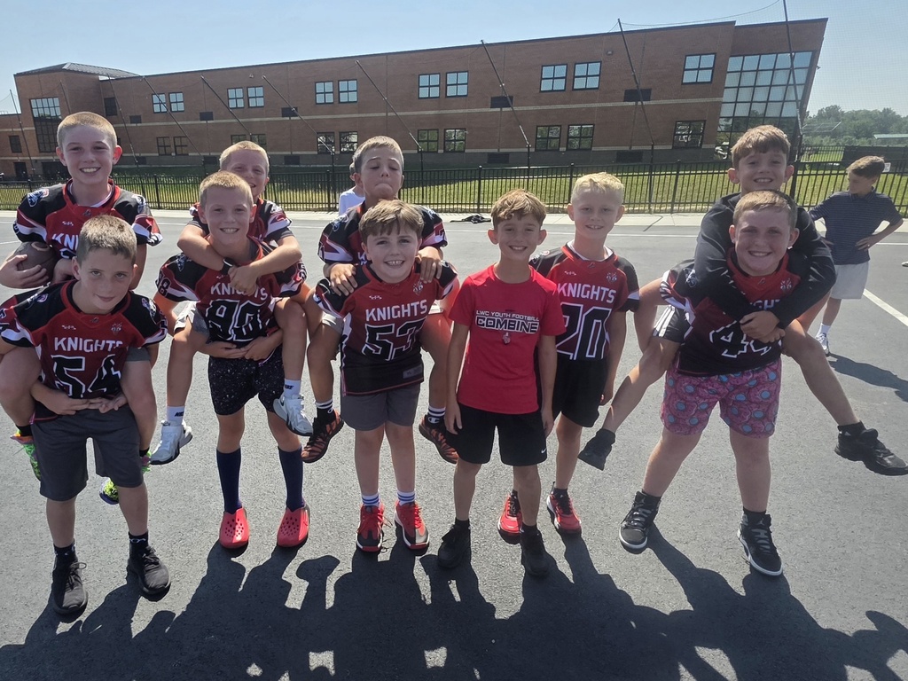 mis students at recess