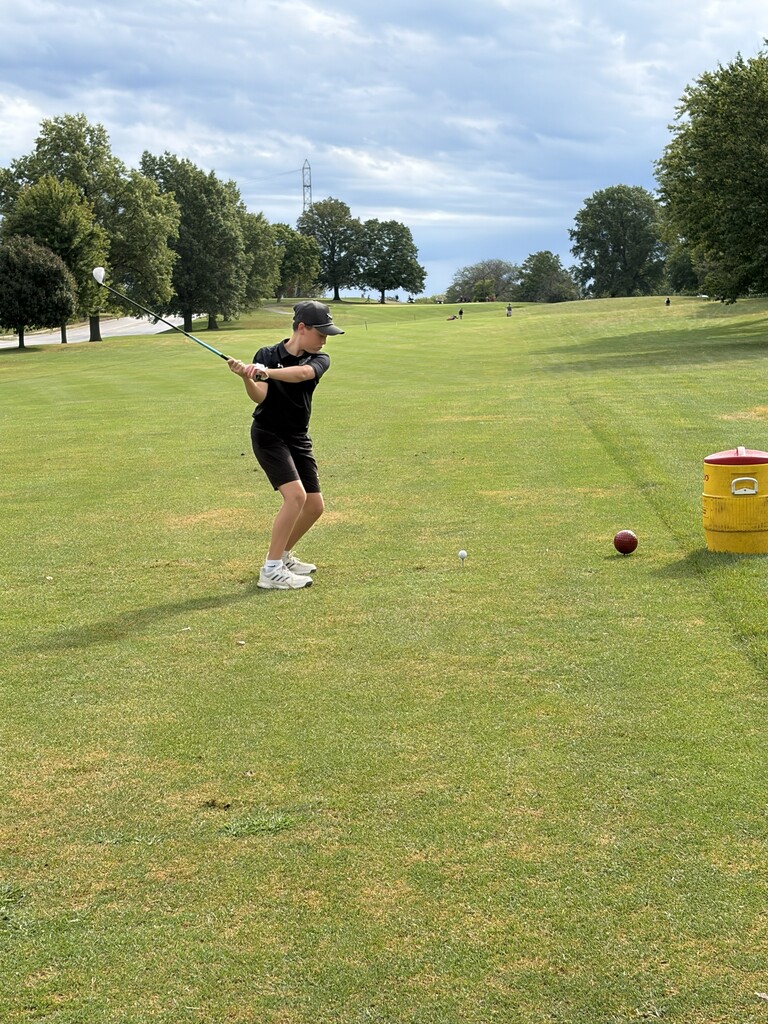 golfers at sectionals