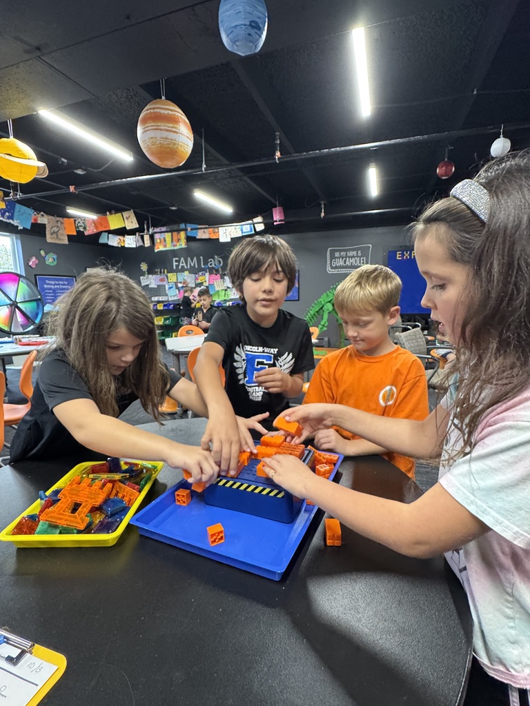 students at their field trip to the homewood science center