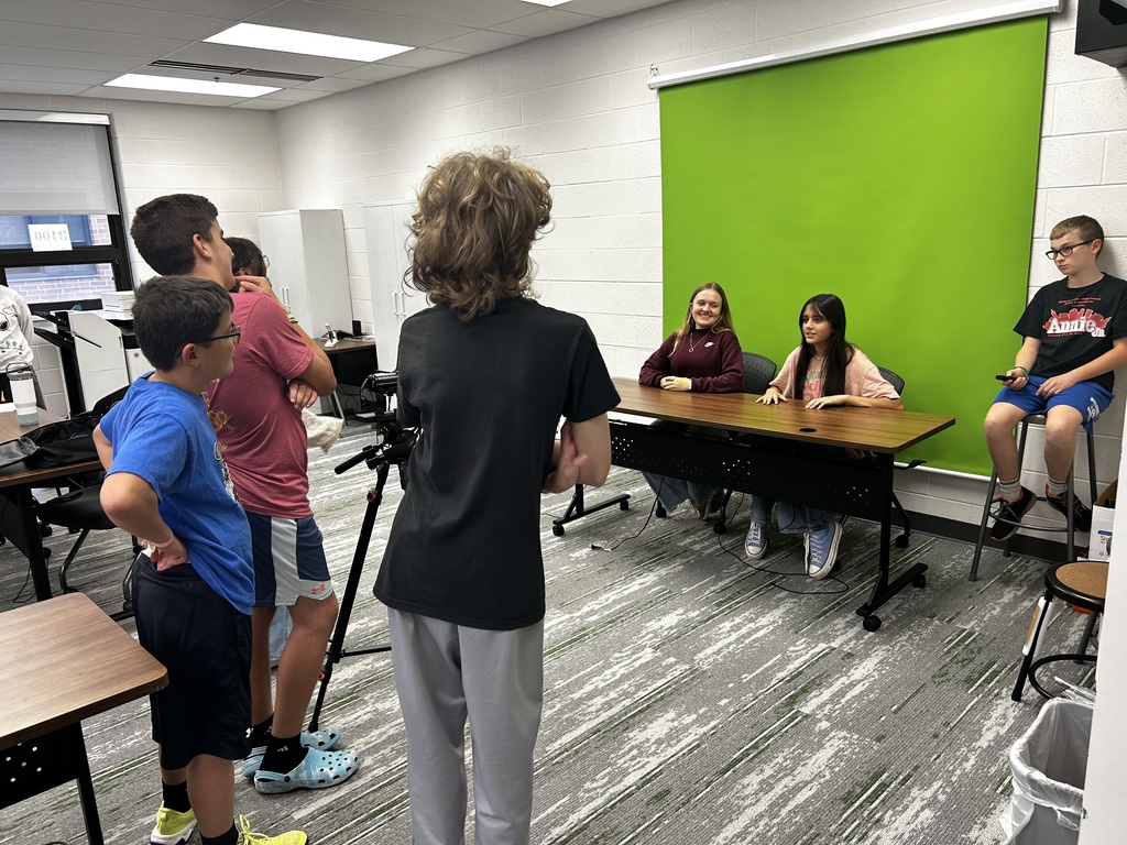 Meteor broadcasting club working on the announcements