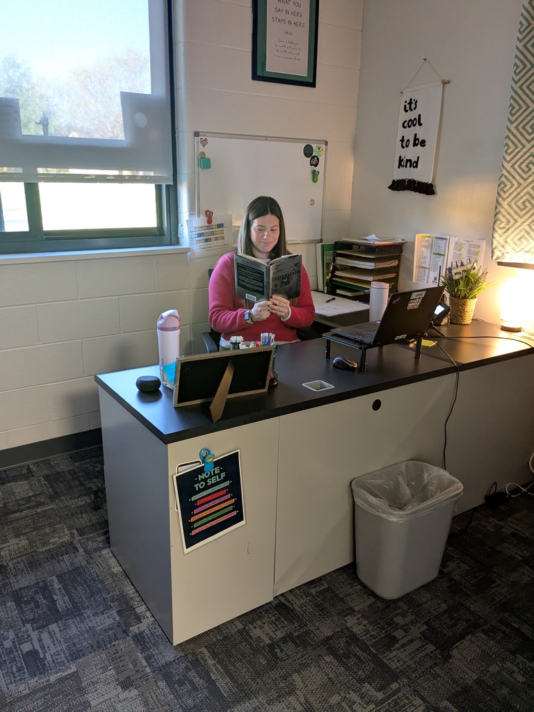 students reading books