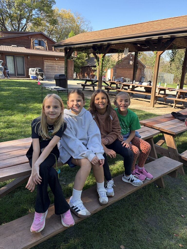 students on the field trip