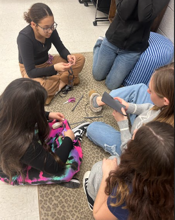 paper chain laughlin