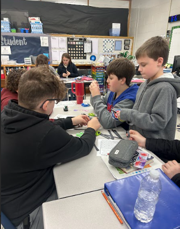 paper chain laughlin