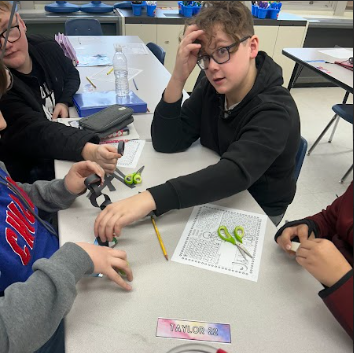 paper chain laughlin