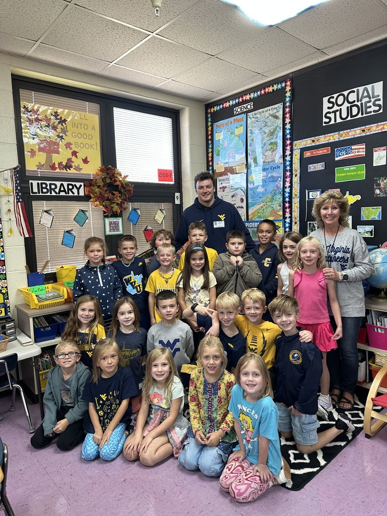 Mrs. Skotnicki's former student and WVU football player Colin McBee visited her class and did a read aloud for the students! Thank you Colin!