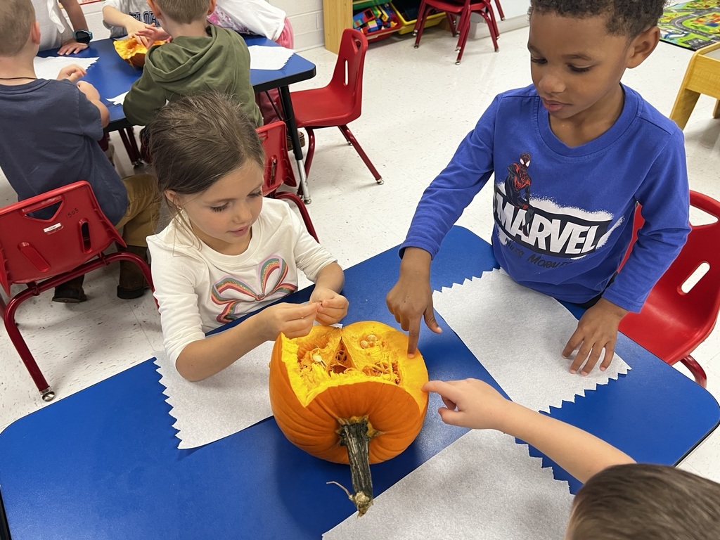 Ms. Kaitlyn and Mrs. Beth’s Pre-K class had a blast during today’s Pumpkin Drop event! 🎃