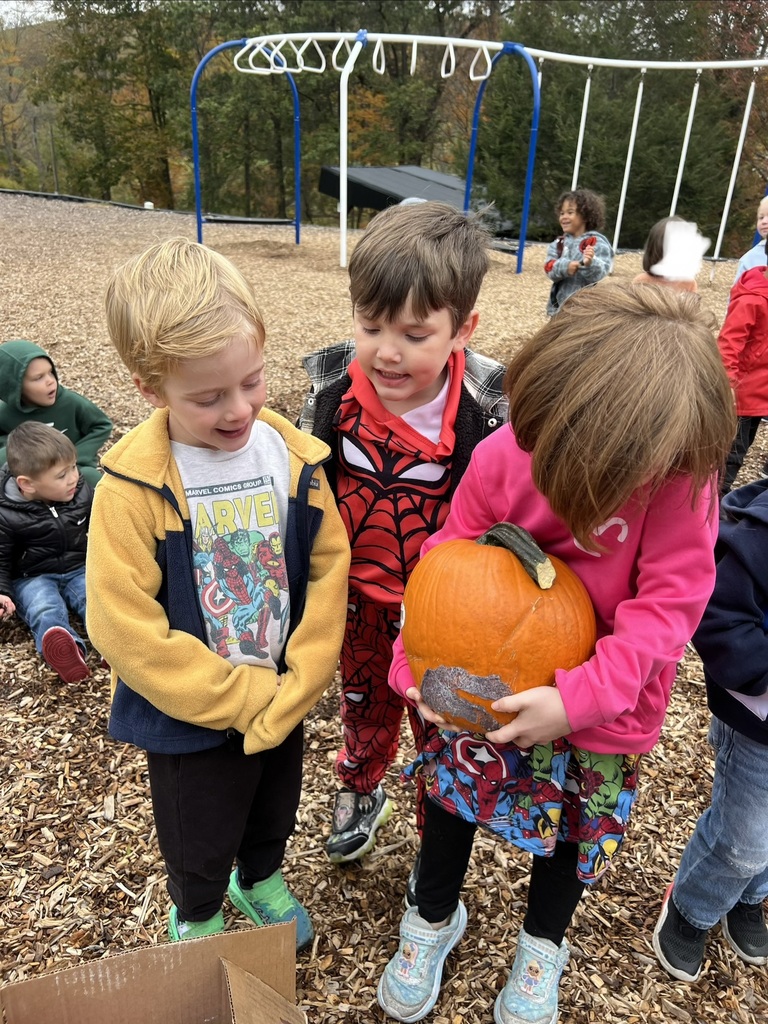 Mrs. Brittany and Ms. Belinda's Pre-K class had a blast during today’s Pumpkin Drop event! 🎃