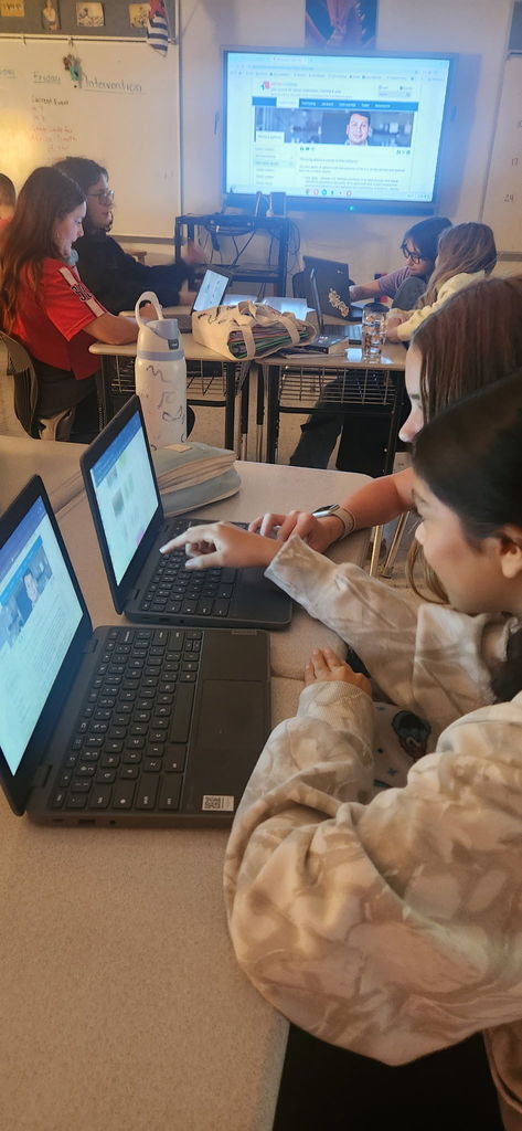 students on chromebooks