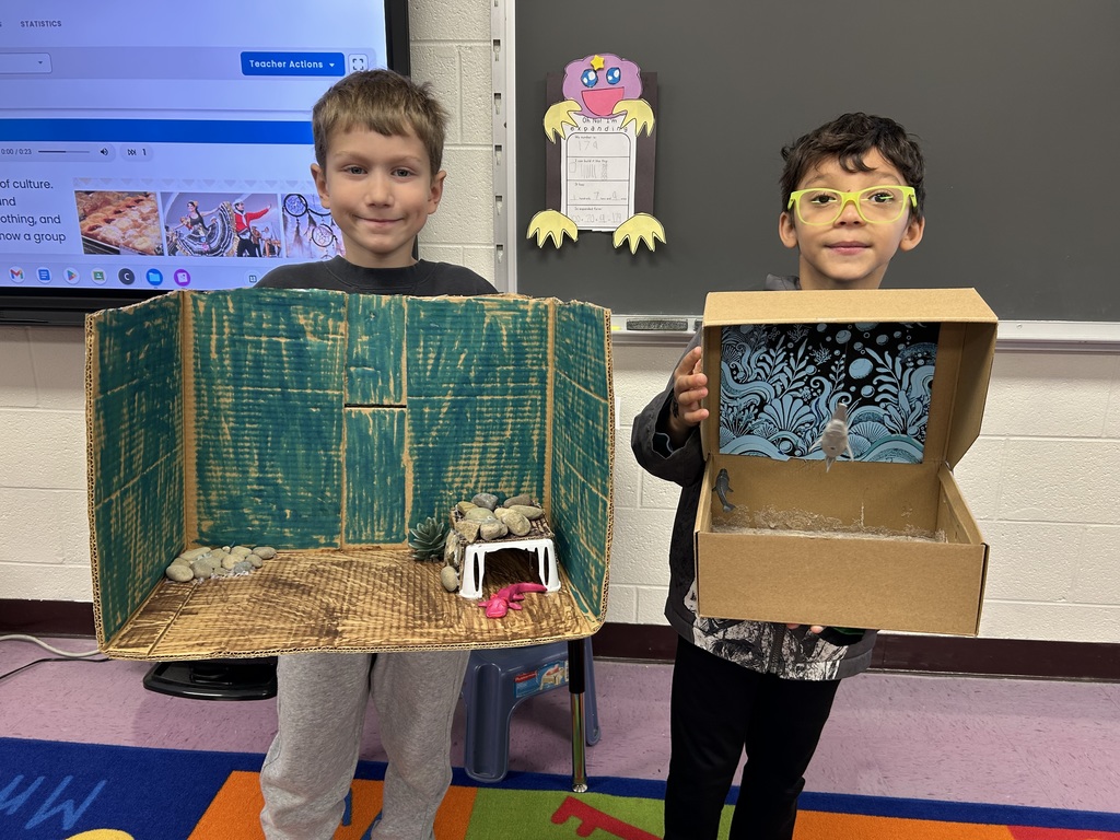 Students brought their research to life by creating vibrant dioramas that showcase their chosen animal in its natural habitat. Each display is a mini world packed with creativity and fascinating facts!