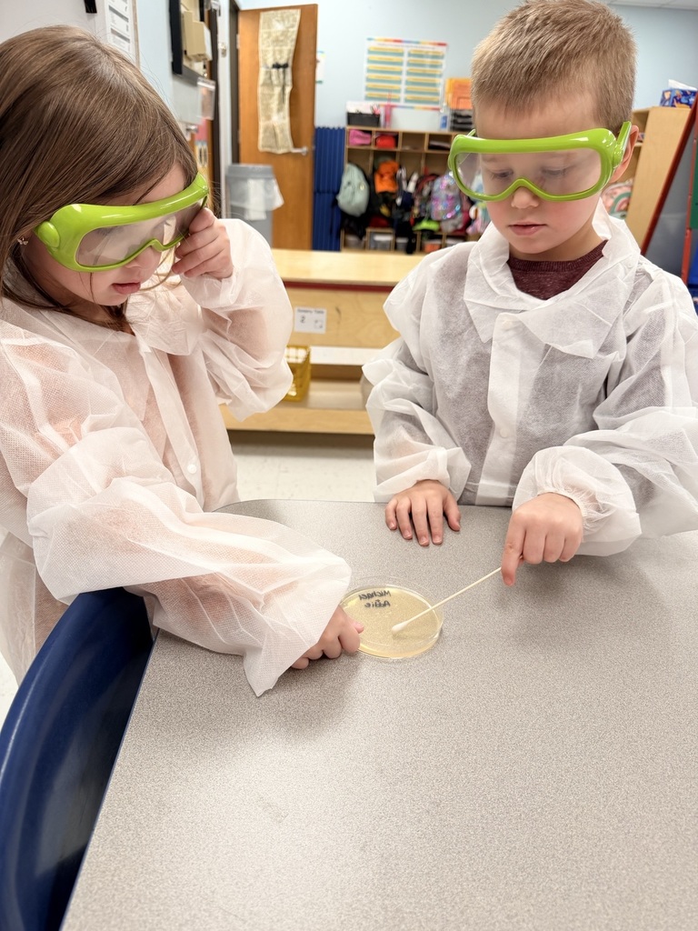 Hands-on learning: Pre-K students discovering the magic of microbiology.