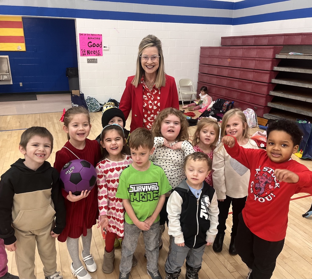 Miss Laura and Mrs. Tammy's class has been learning about community helpers and hidden heroes. Today for Valentine's Day they delivered some Valentine's to hidden heroes around our school! 