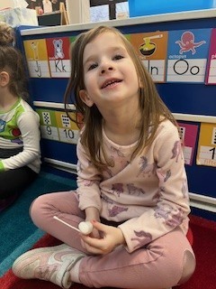 A huge thank you to 4-H for visiting our Pre-K explorers today! 🍀 We learned all about keeping our smiles bright by practicing our brushing skills and choosing tooth-friendly snacks. We’re officially on our way to being cavity-free experts!