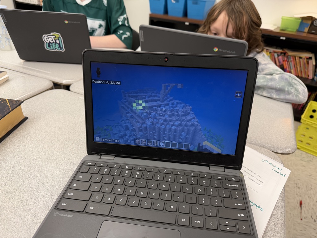 Computer showing a MineCraft World