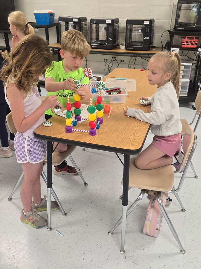 students building blocks