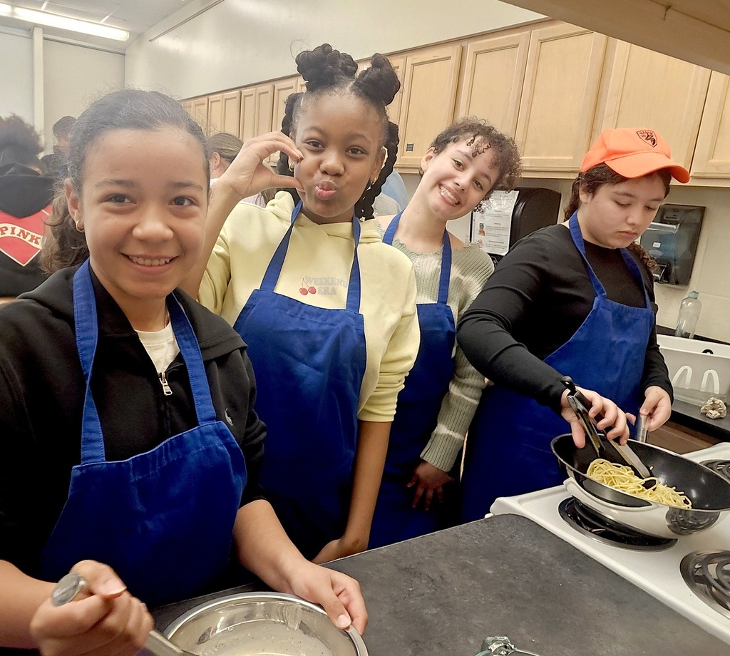 students making cacio e pepe in family and consumer sciences