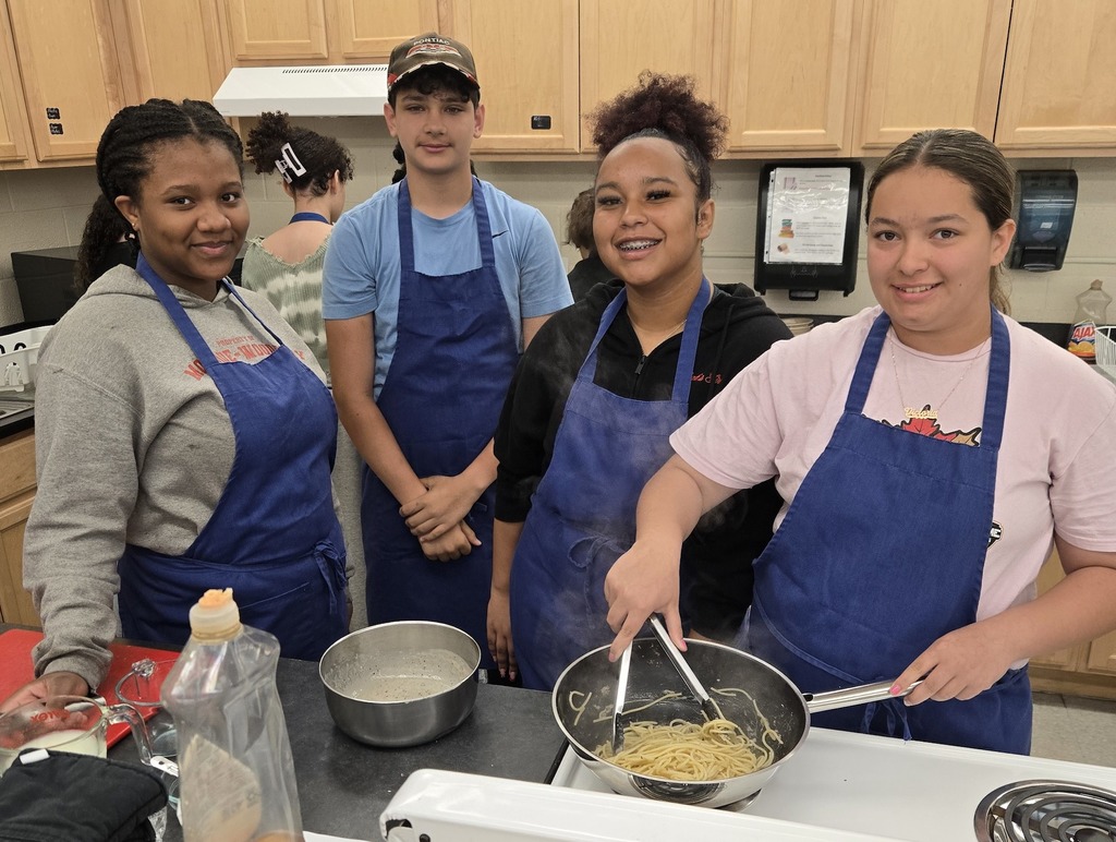 students making cacio e pepe in family and consumer sciences class
