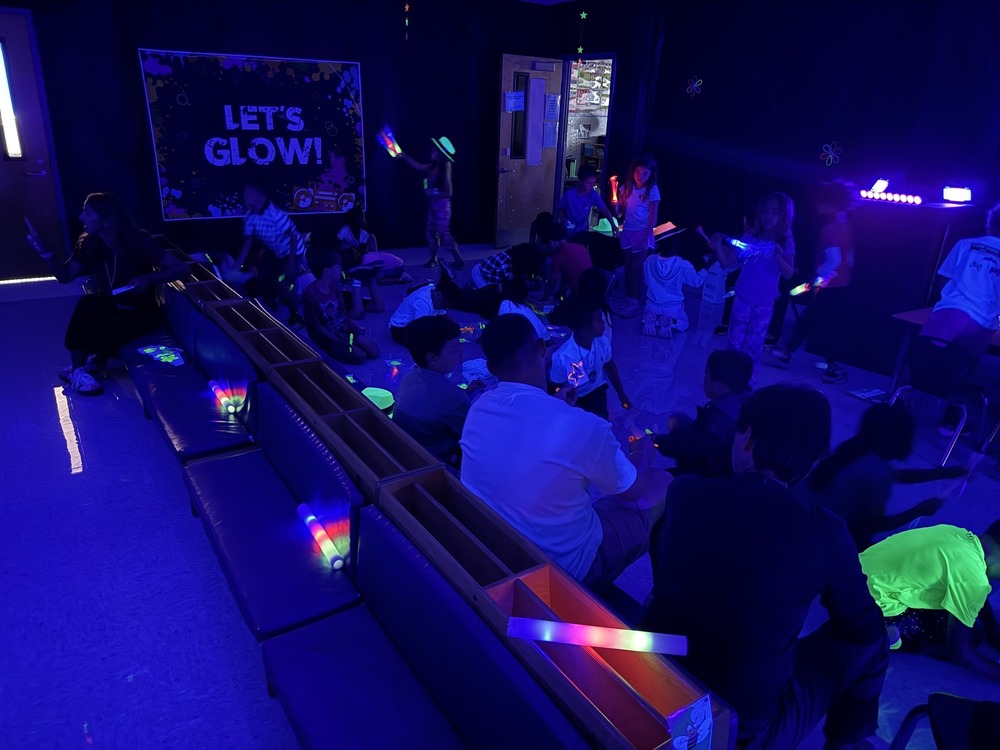 1st grade glow party