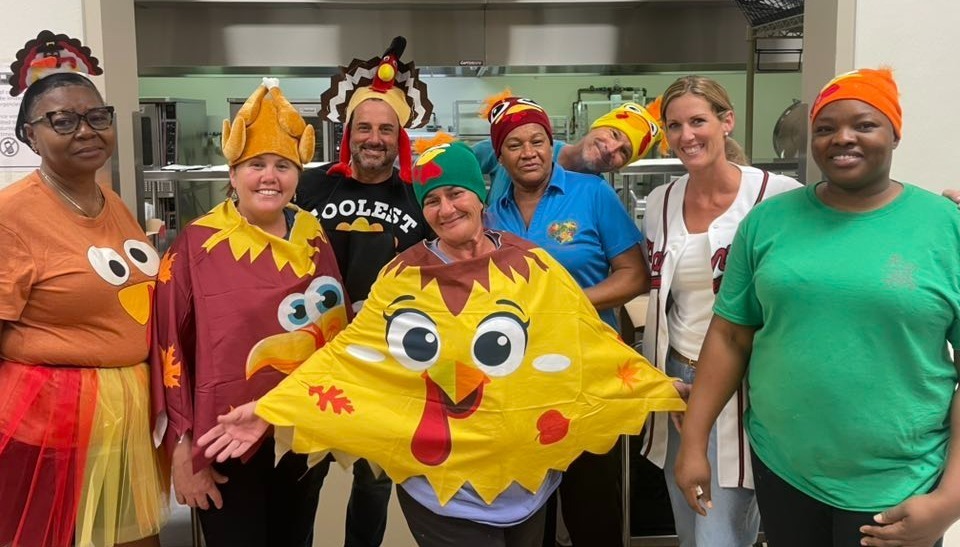 Thanksgiving lunch group