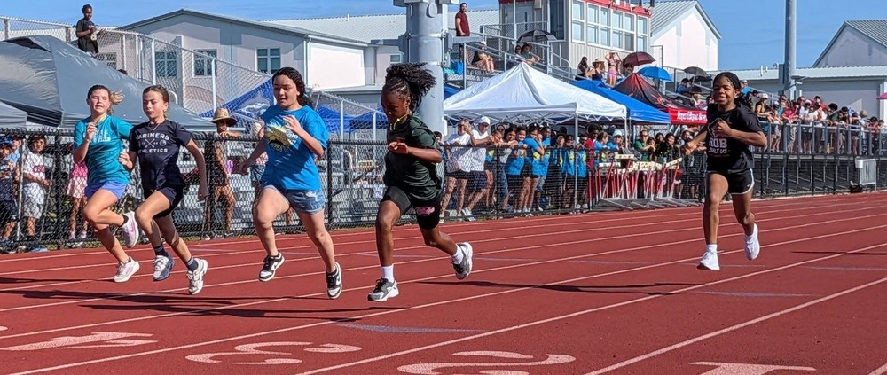 Track meet. Girls' racing.